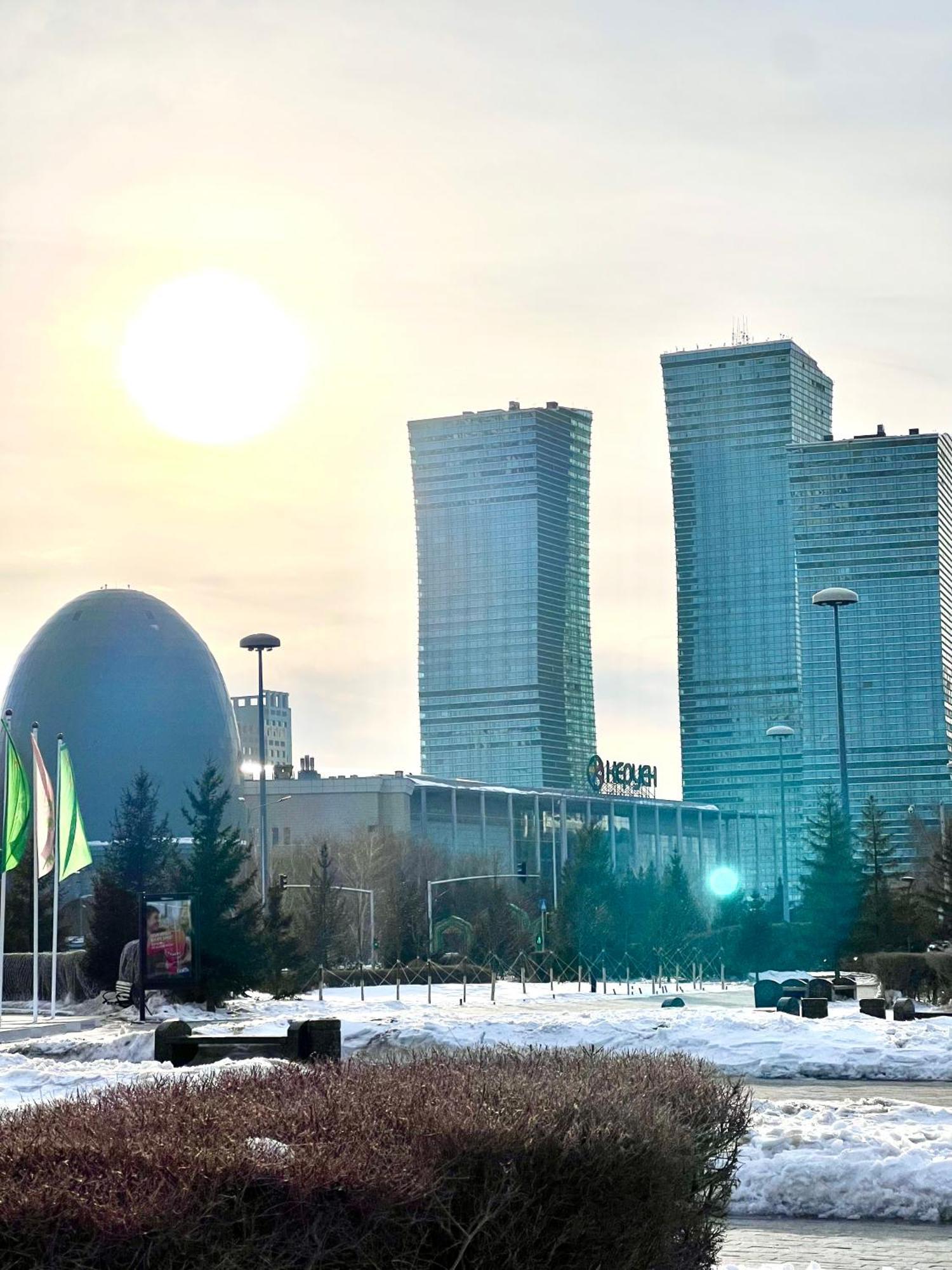 7 Очень Теплая Возле Байтерека Квартира Для 1-4 Человек Astana Luaran gambar